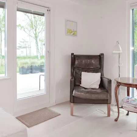 3 Bedroom Beautiful In Holiday home